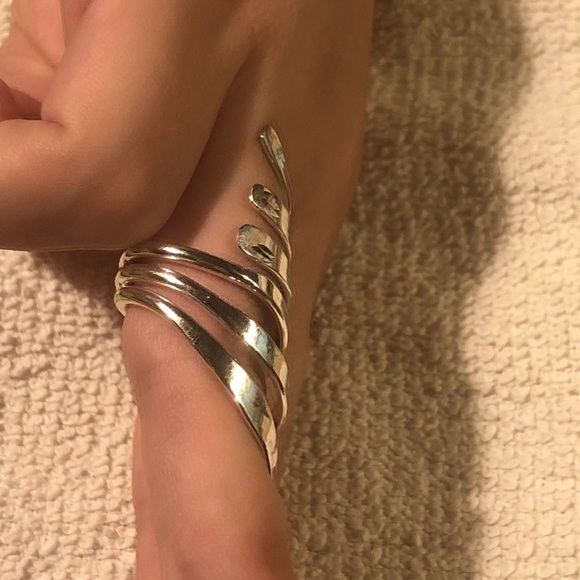 Sterling Silver Swirl Wrap Ring - Picture 6 of 9